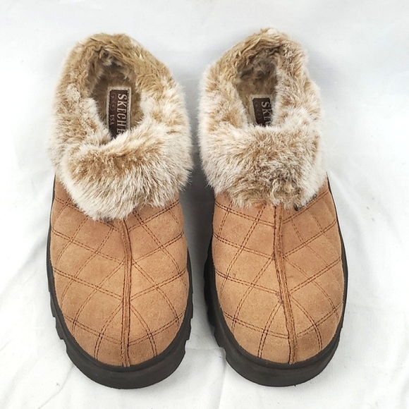 Skechers Shindigs Fortress Clogs Tan Suede Platform Clog with Faux Fur - Picture 2 of 11